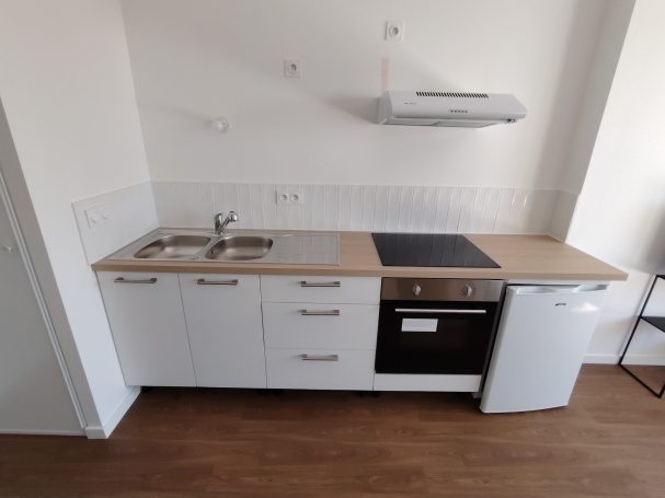 Cuisine équipée MGP MENUISERIE PEINTURE TOUS TRAVAUX