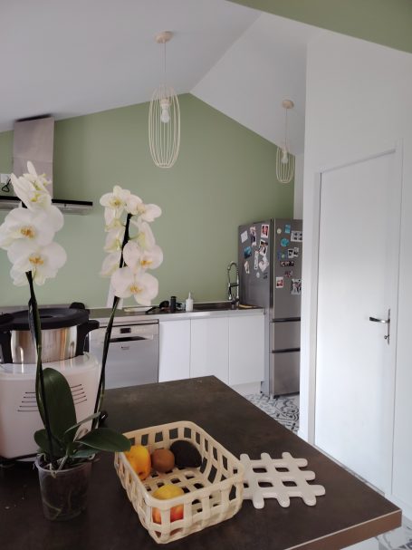 Cuisine rénovée MGP MENUISERIE PEINTURE TOUS TRAVAUX